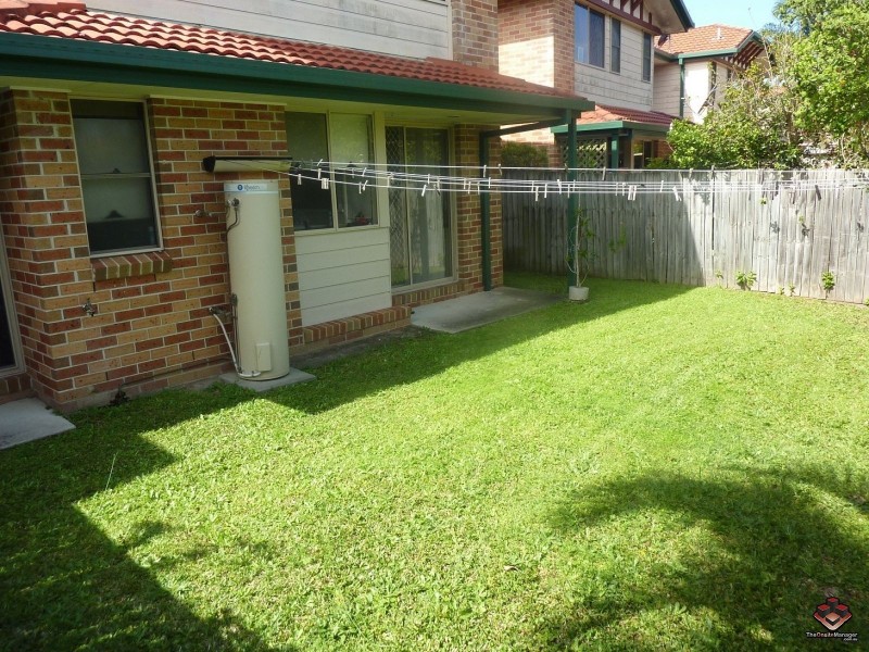 75 Brown Street, Labrador QLD 4215