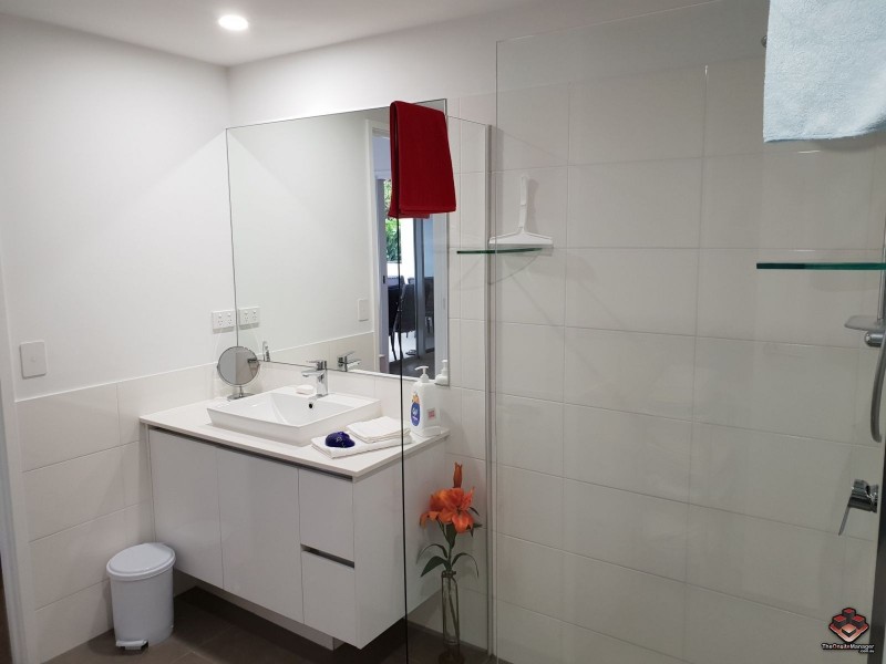 1-7 Waterford Court, Bundall QLD 4217