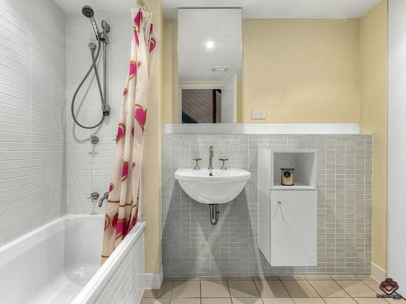 64 Macquarie Street, Teneriffe QLD 4005