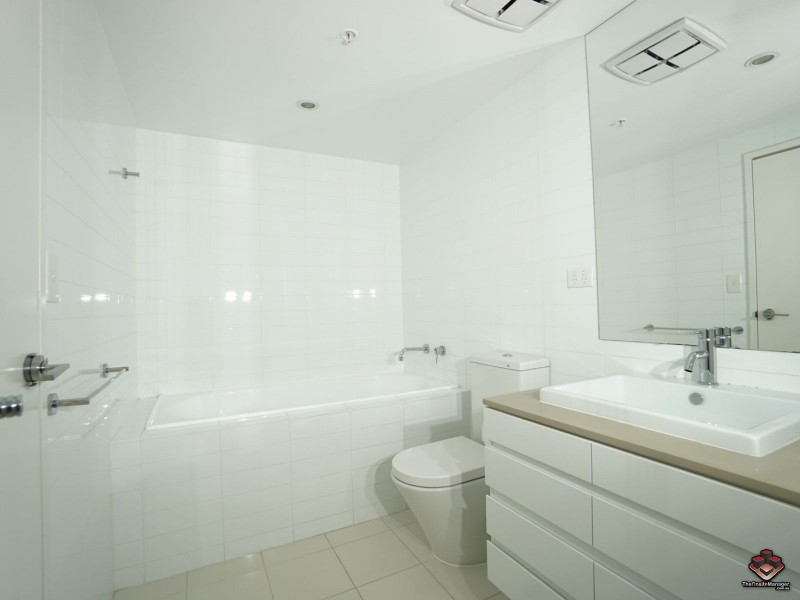 37c Harbour Road, Hamilton QLD 4007