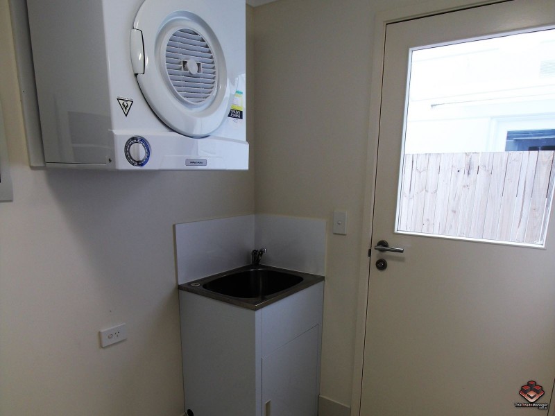 65 Manooka Drive, Cannonvale QLD 4802