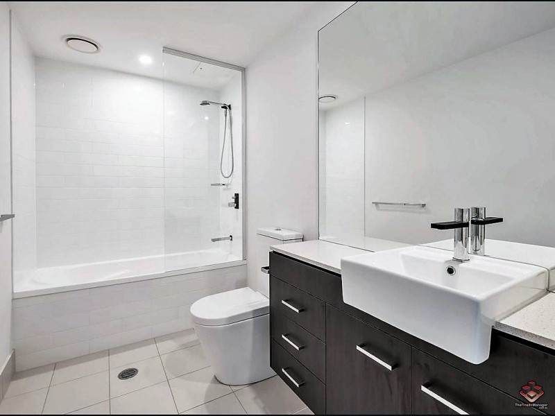 25 East Quay Drive, Biggera Waters QLD 4216