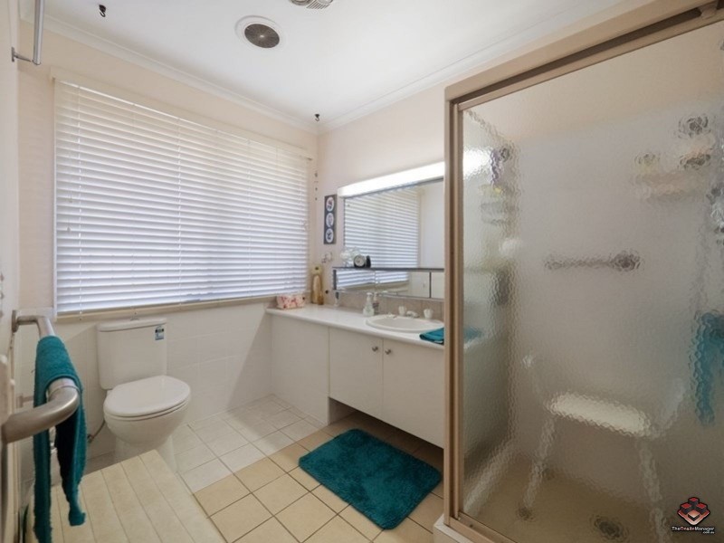 390 McCullough Street, Macgregor QLD 4109