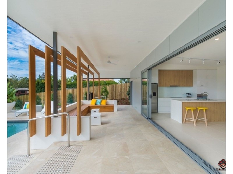 8 Russell Street, Everton Park QLD 4053