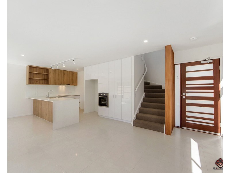 8 Russell Street, Everton Park QLD 4053