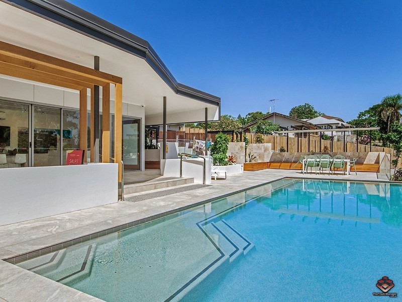 8 Russell Street, Everton Park QLD 4053