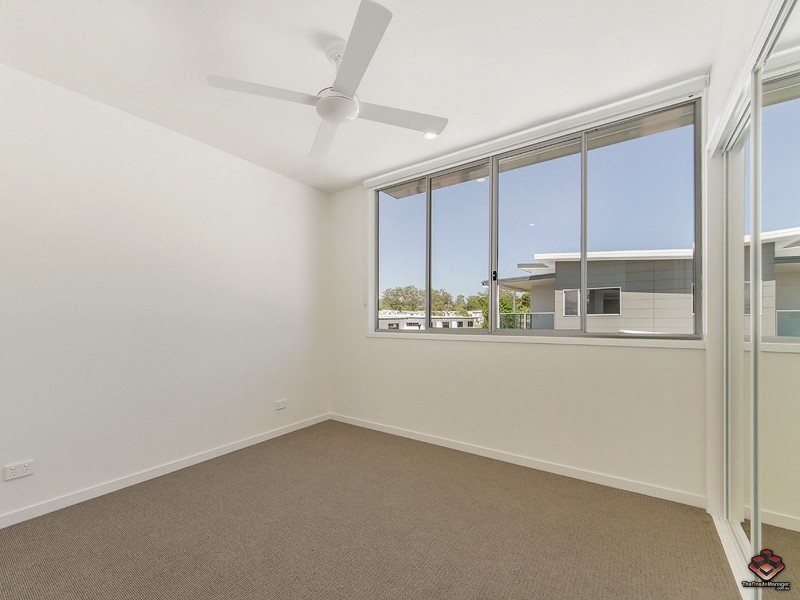 8 Russell Street, Everton Park QLD 4053