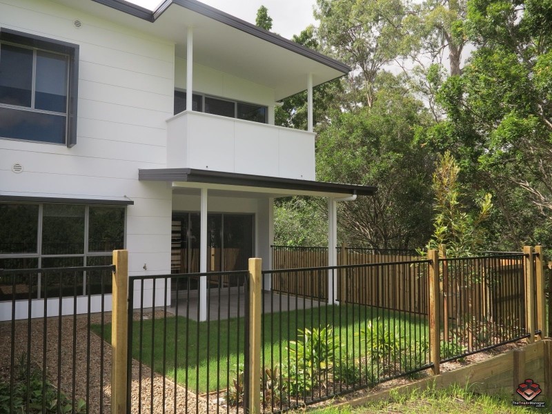 8 Russell Street, Everton Park QLD 4053