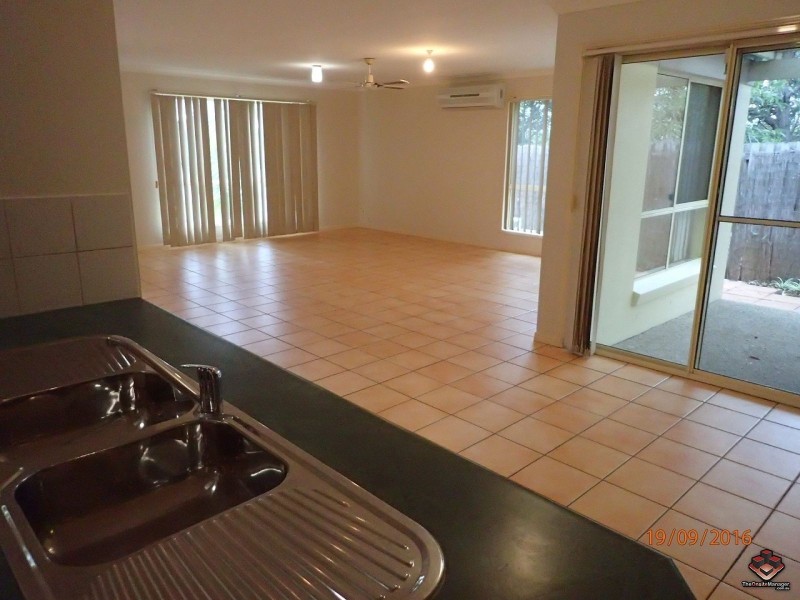 2 Stormbird Place, Carrara QLD 4211