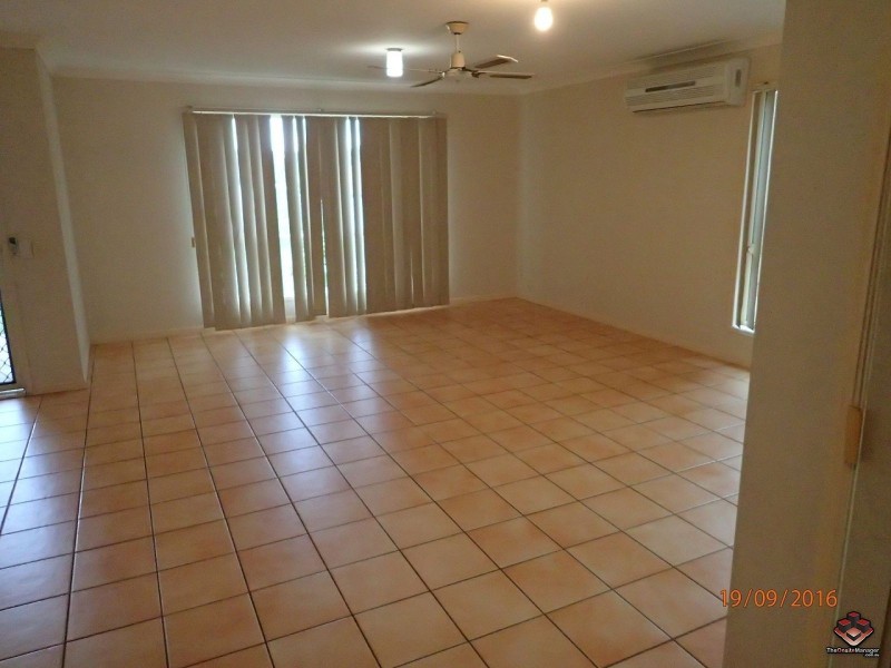 2 Stormbird Place, Carrara QLD 4211