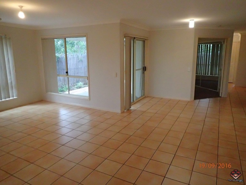 2 Stormbird Place, Carrara QLD 4211