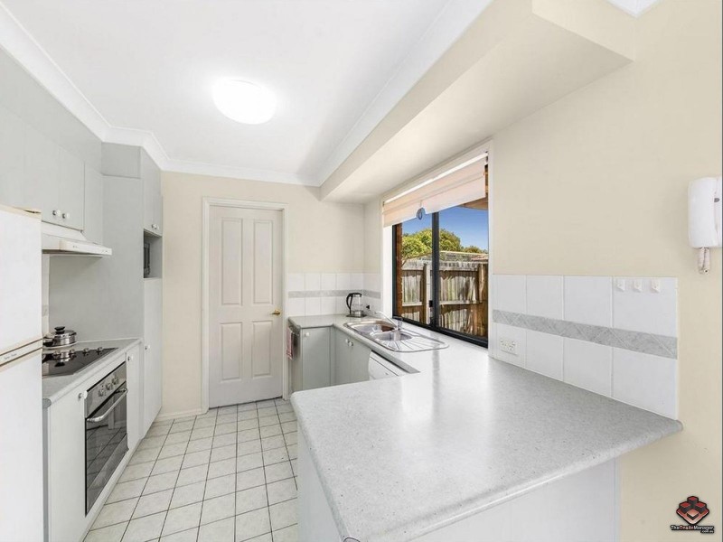 90 Oakleaf Street, Eight Mile Plains QLD 4113