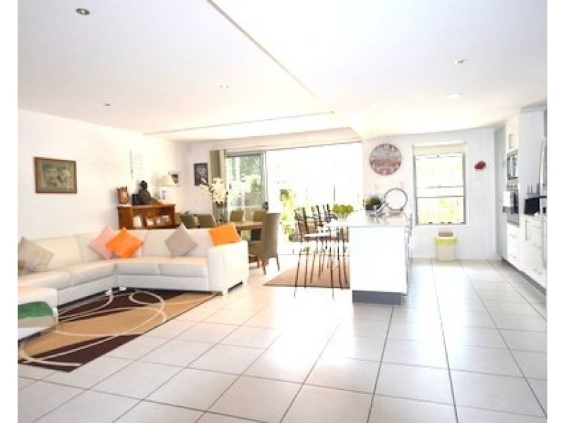 1 Boulton Drive, Nerang QLD 4211