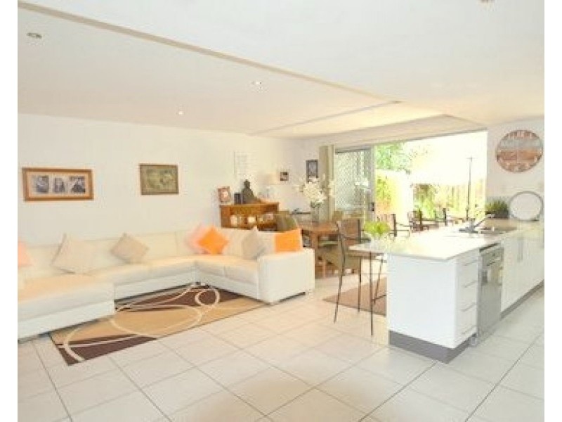 1 Boulton Drive, Nerang QLD 4211