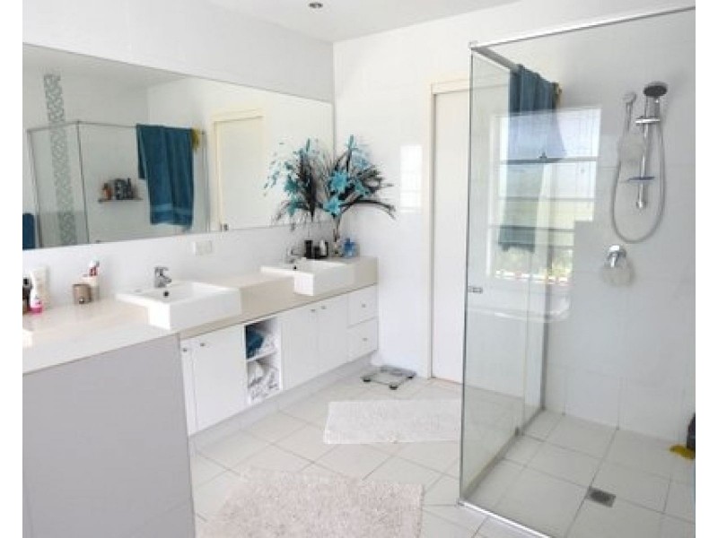 1 Boulton Drive, Nerang QLD 4211