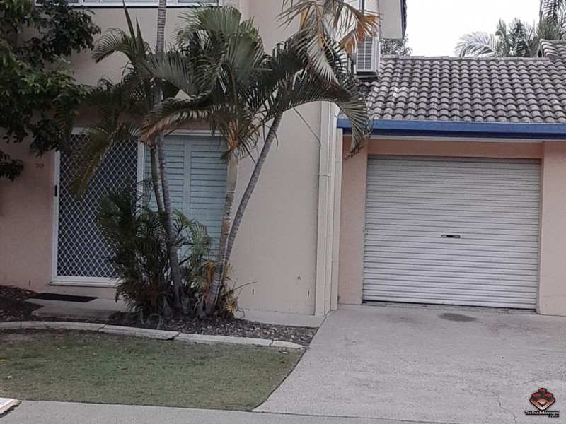 50 St Kevins Ave, Benowa QLD 4217