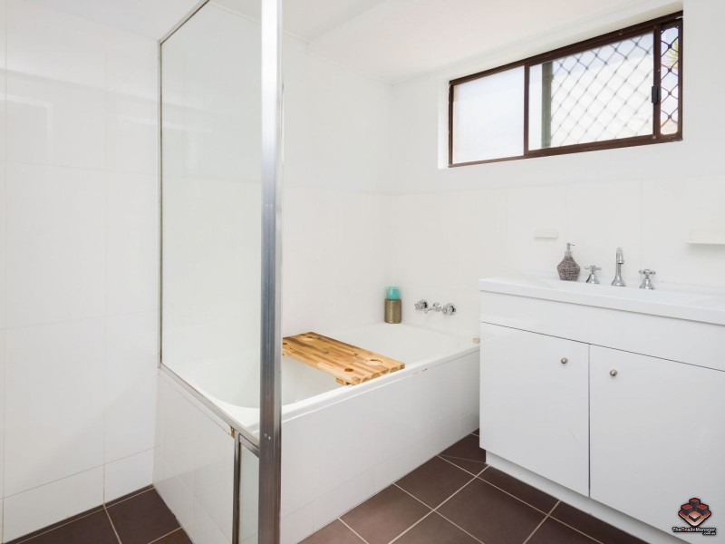 Unit 2 / 83 Queen Street, Southport QLD 4215