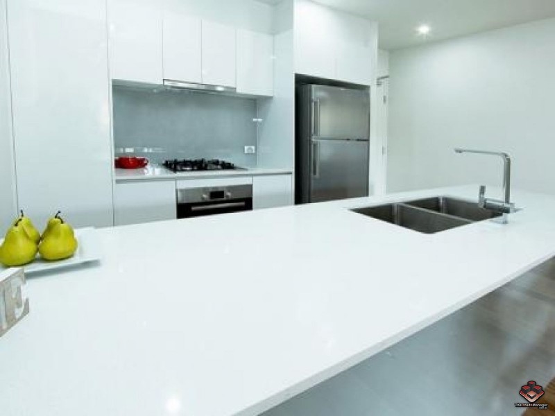 2 Laurence Street, St Lucia QLD 4067