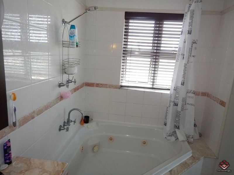 73 Spence Street, Cairns City QLD 4870