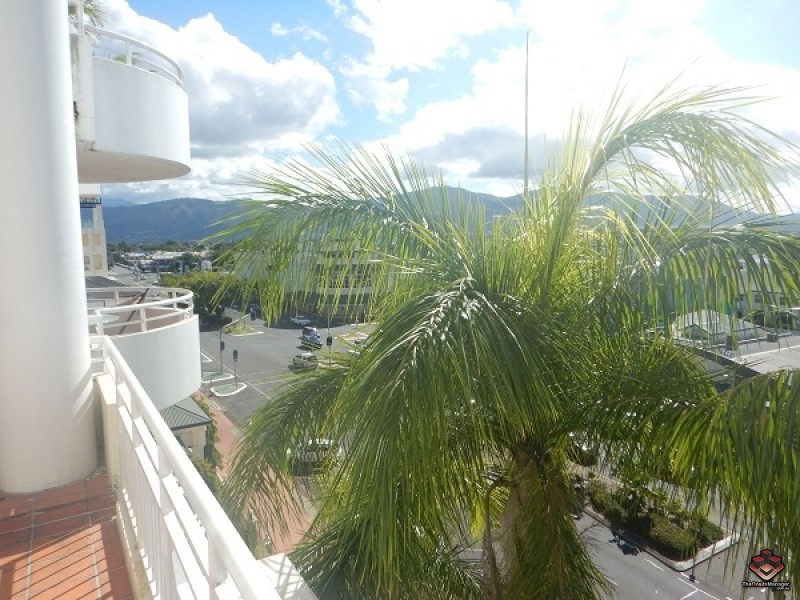 73 Spence Street, Cairns City QLD 4870