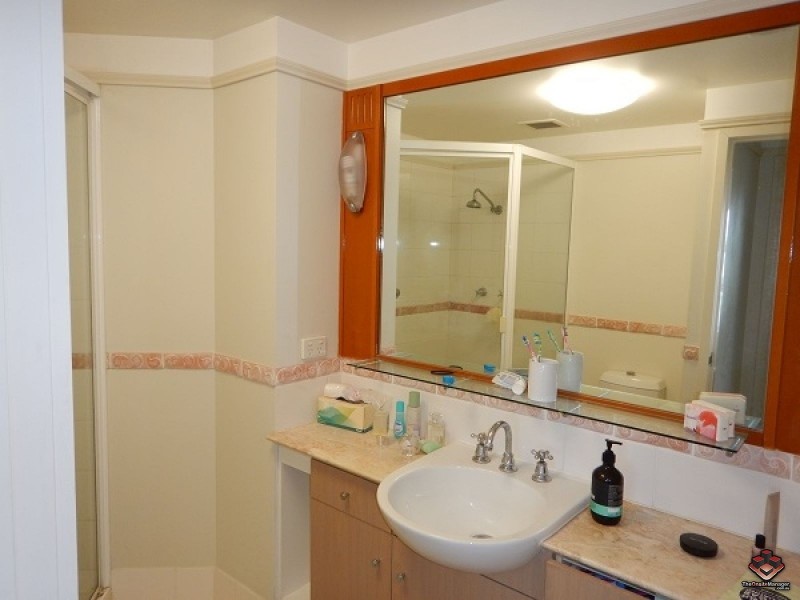 73 Spence Street, Cairns City QLD 4870