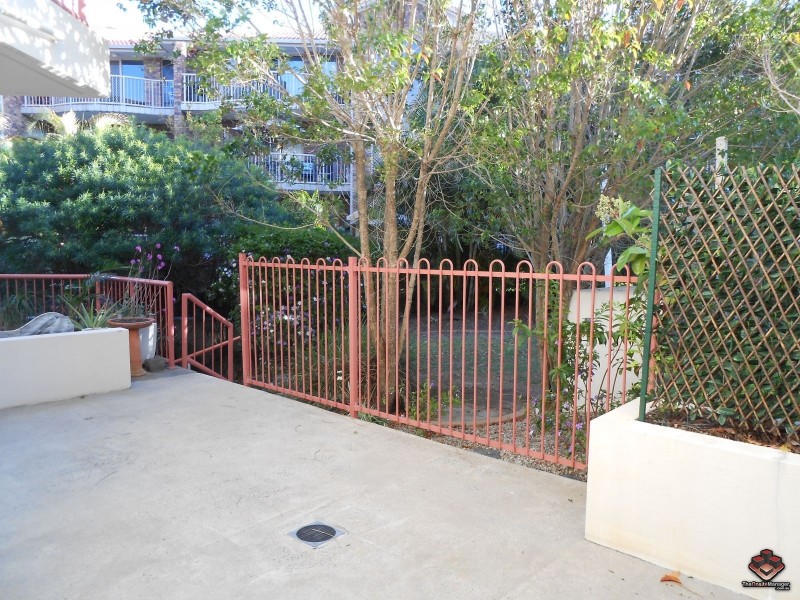 5 Ocean Street, Coolangatta QLD 4225