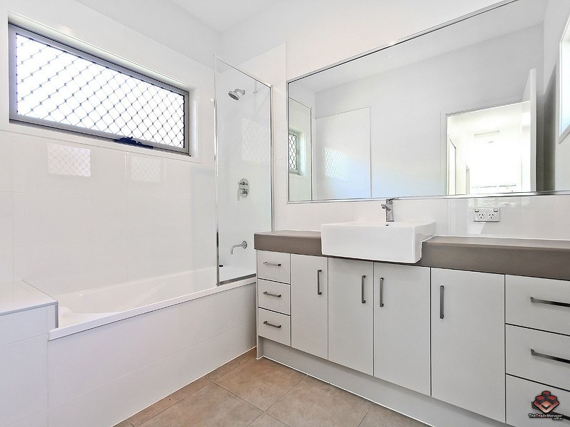 7 Debra Street, Coopers Plains QLD 4108