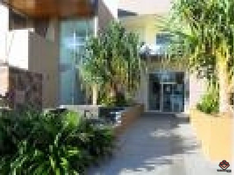 53 Darrambal Street, Surfers Paradise QLD 4217