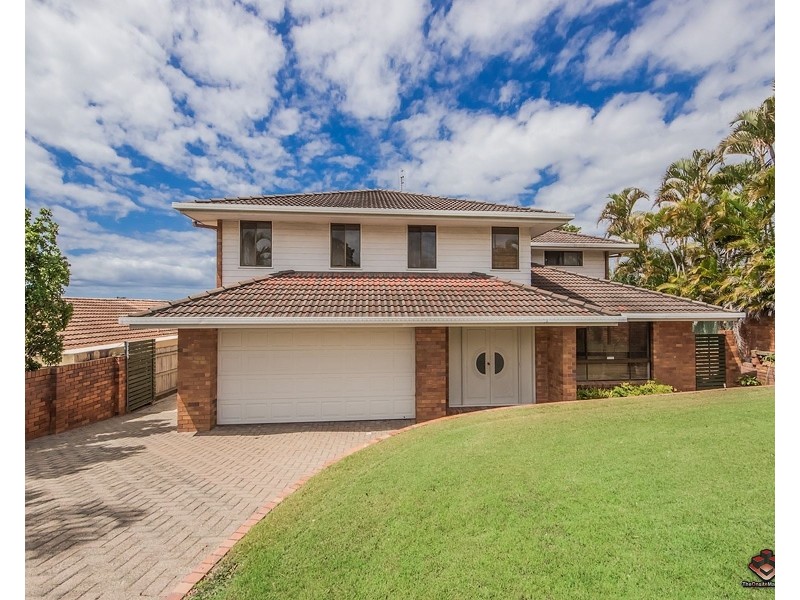 14 Carrumbella Drive, Arundel QLD 4214