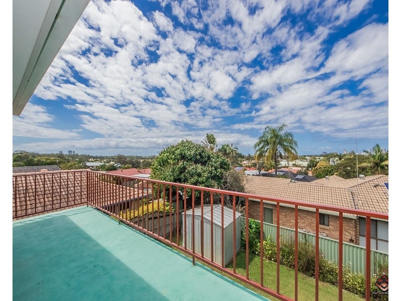 14 Carrumbella Drive, Arundel QLD 4214