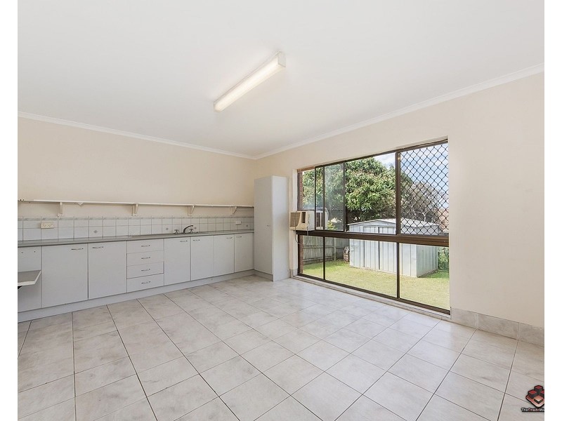 14 Carrumbella Drive, Arundel QLD 4214