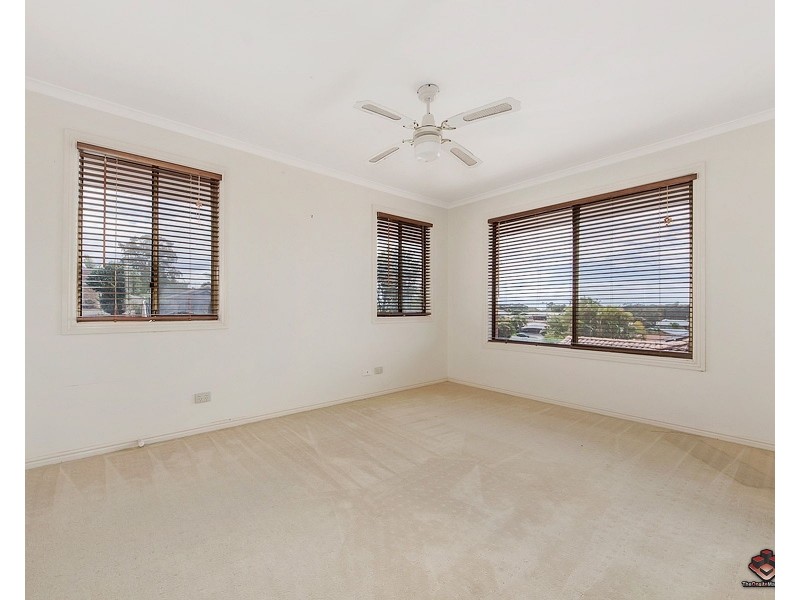 14 Carrumbella Drive, Arundel QLD 4214