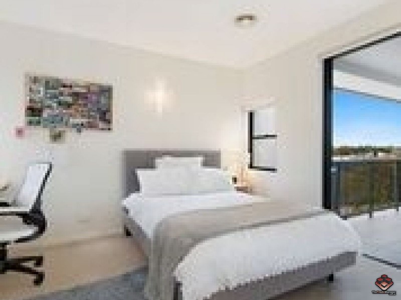 38 Brougham Street, Fairfield QLD 4103