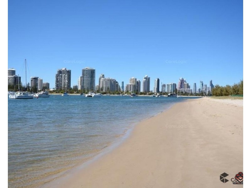 601/2 Barney Street, Southport QLD 4215