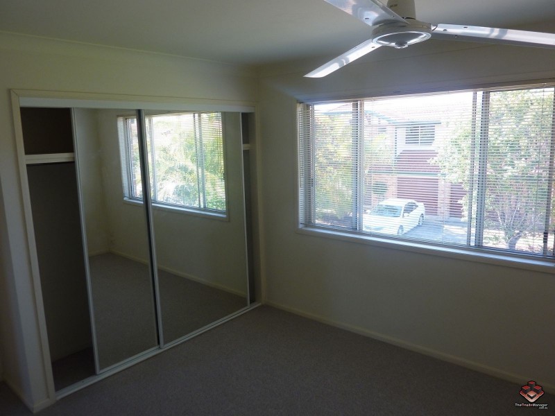 75 Brown Street, Labrador QLD 4215