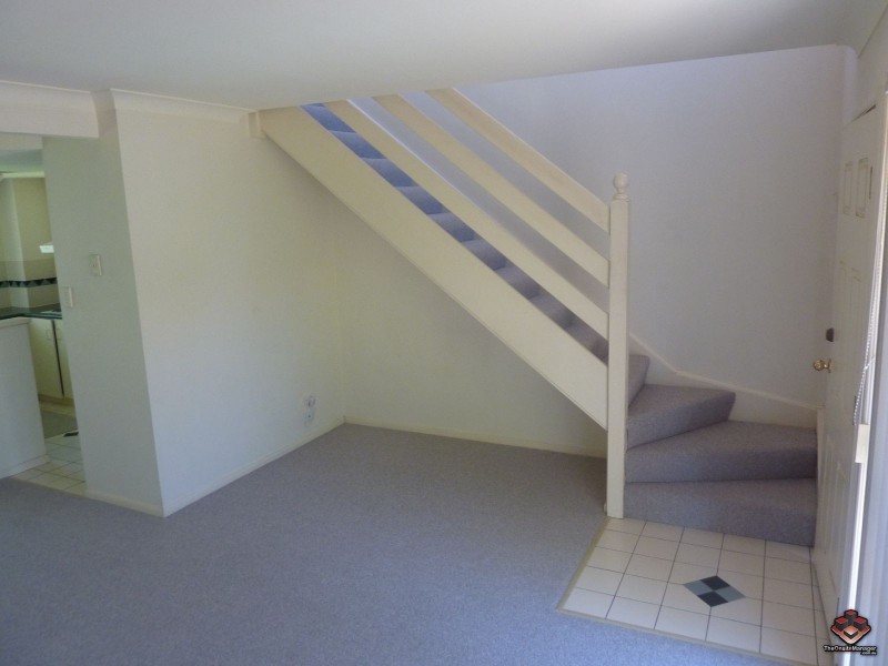 75 Brown Street, Labrador QLD 4215