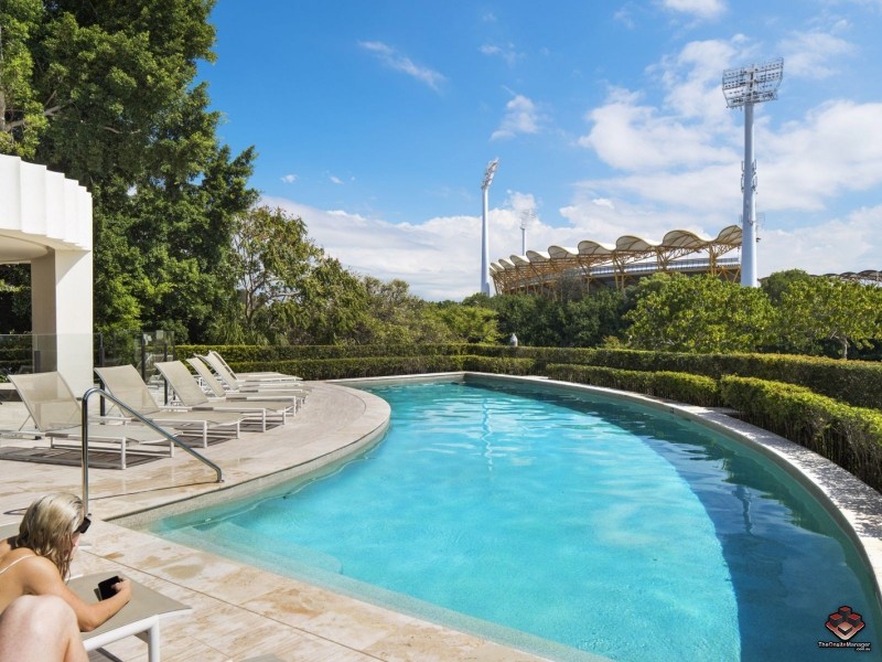 1 Marina Drive, Benowa QLD 4217