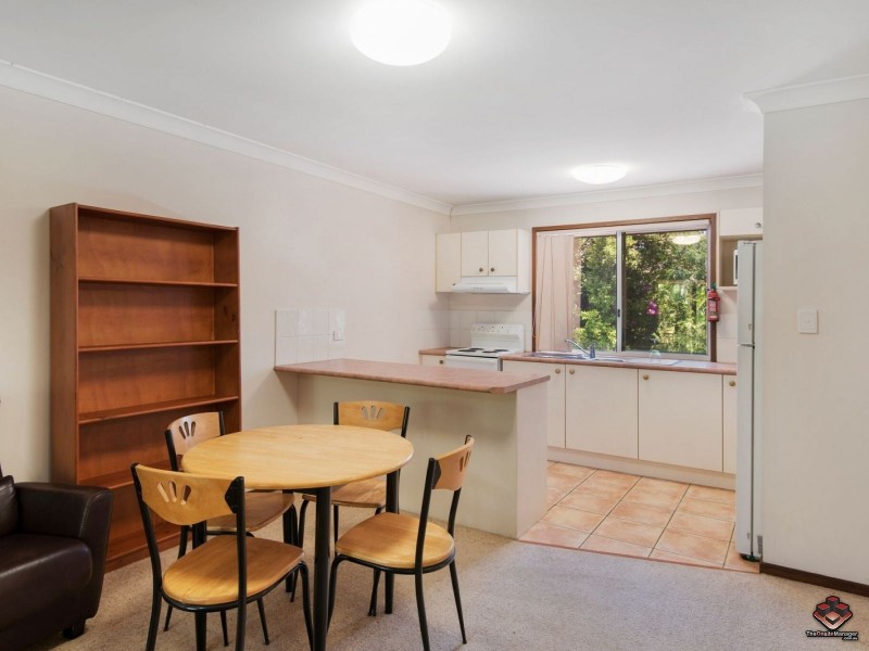 116 Klumpp Road, Upper Mount Gravatt QLD 4122