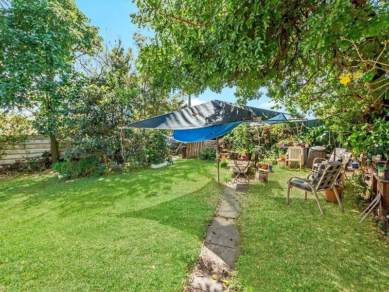 15 Rodlan Parade, Labrador QLD 4215