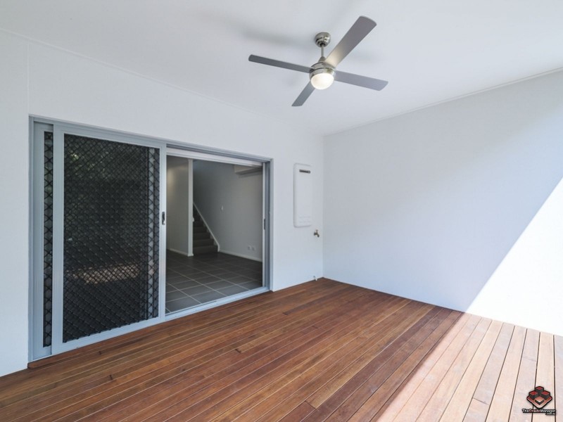 4/37 Azure Way, Hope Island QLD 4212