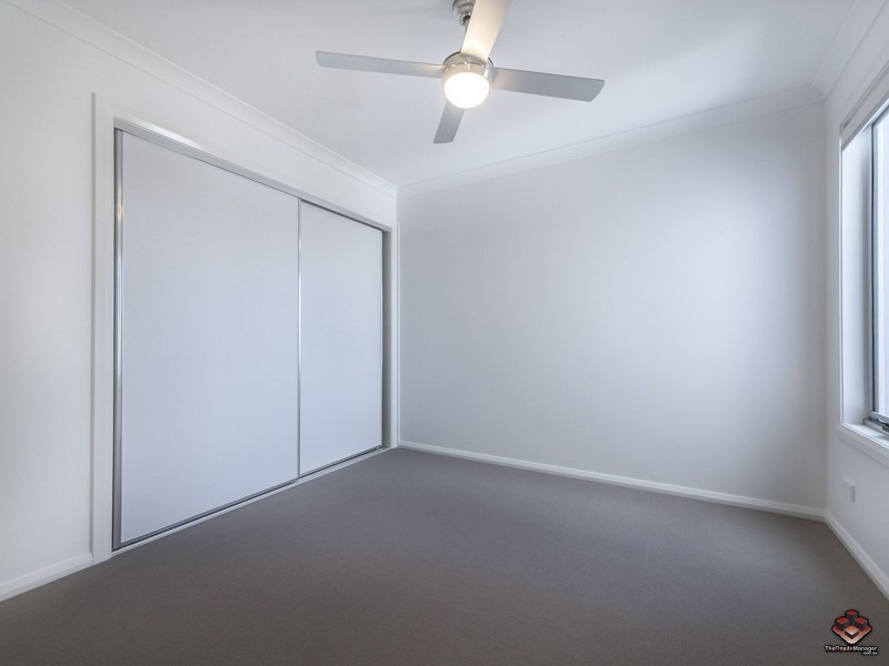 4/37 Azure Way, Hope Island QLD 4212