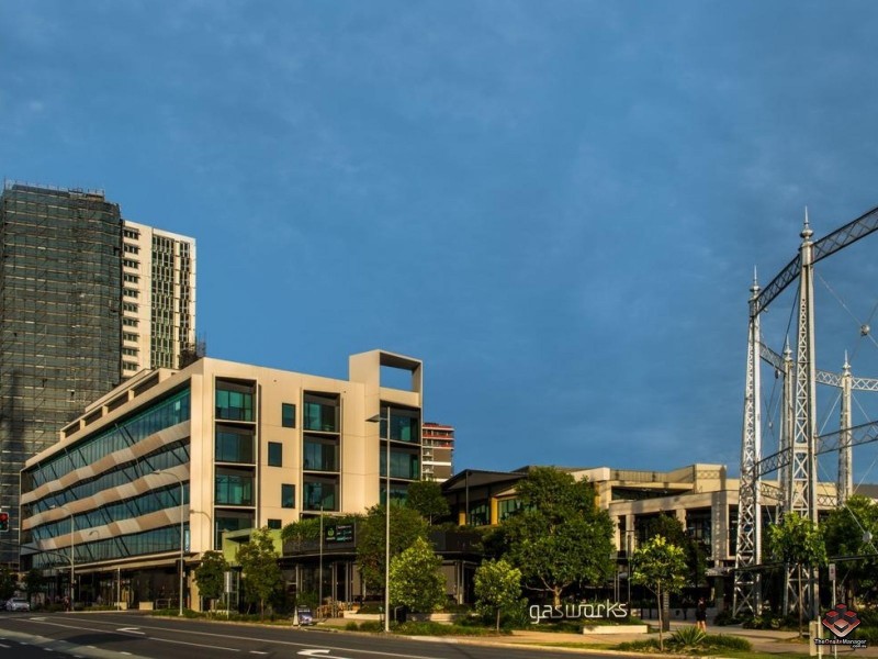 28 Masters Street, Newstead QLD 4006