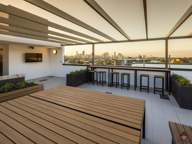 17 Carl Street, Woolloongabba QLD 4102
