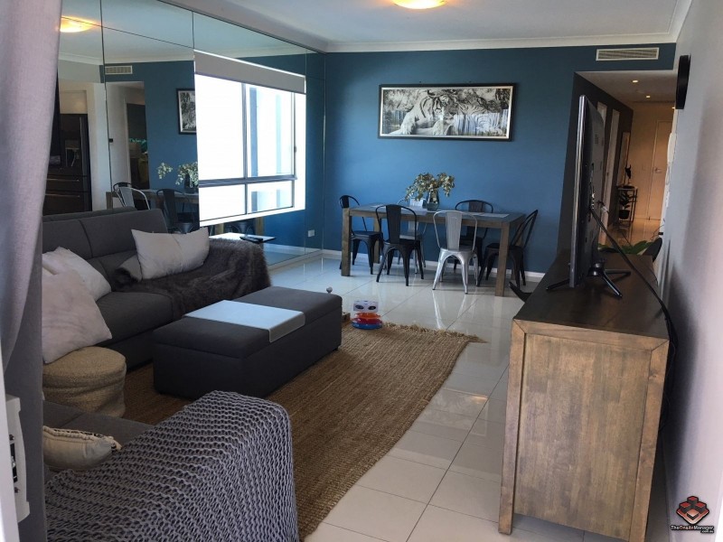 11 Compass Drive, Biggera Waters QLD 4216