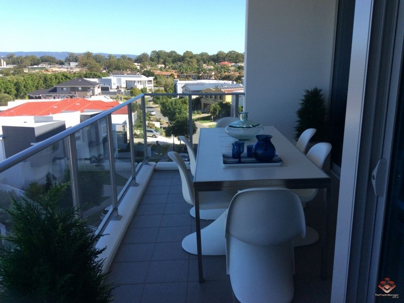 11 Compass Drive, Biggera Waters QLD 4216