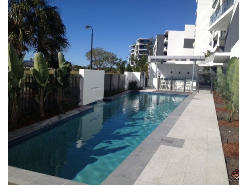 15 Compass Drive, Biggera Waters QLD 4216
