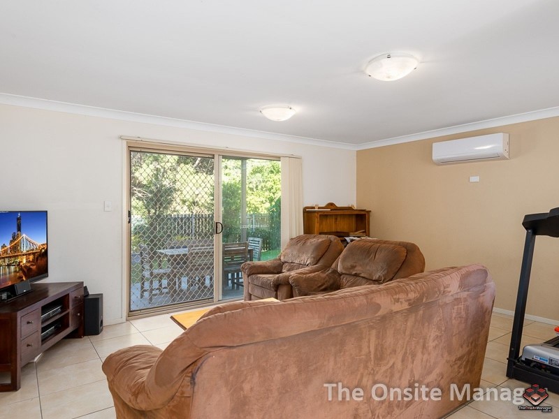 21 Earnshaw Street, Calamvale QLD 4116