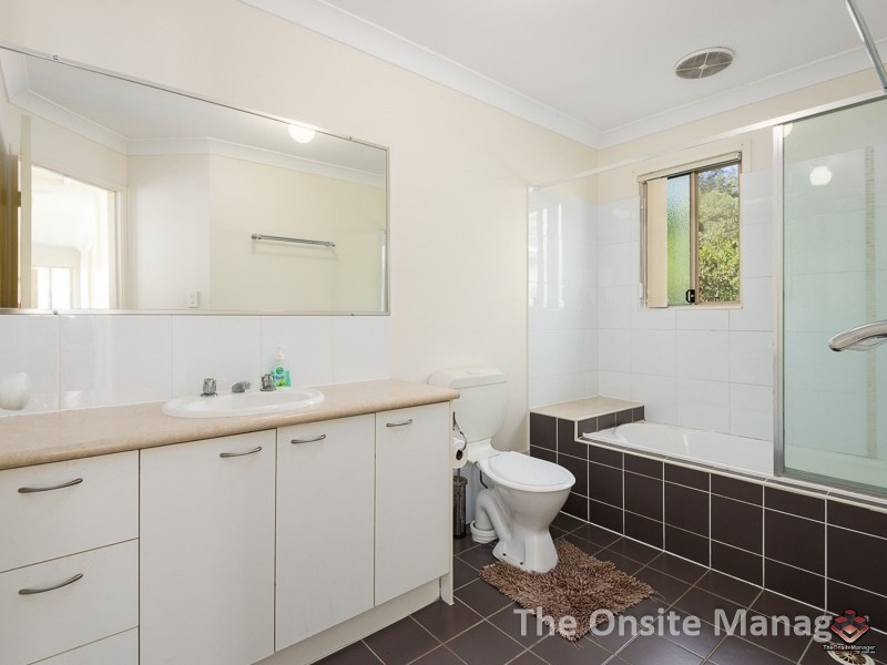 21 Earnshaw Street, Calamvale QLD 4116