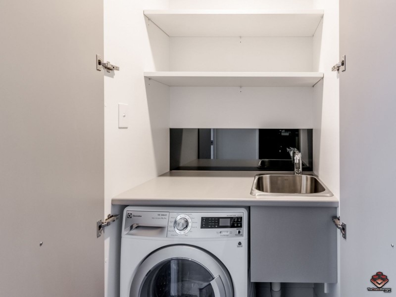 855 Stanley Street, Woolloongabba QLD 4102