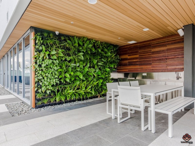 855 Stanley Street, Woolloongabba QLD 4102